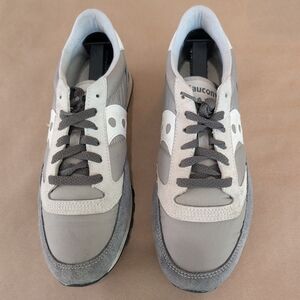 Saucony Men’s Retro Runner Sneakers - Gray and White